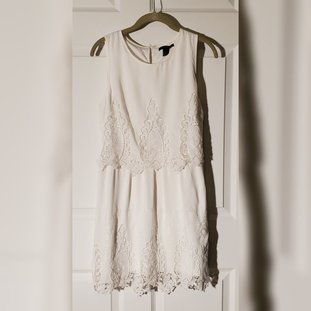 White lace dress